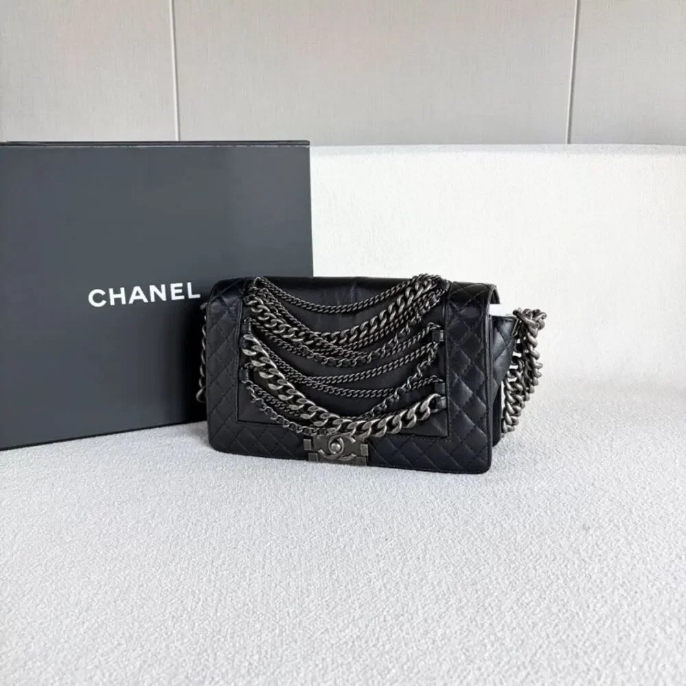 Chanel Women Pre-Loved Bag Very Good Condition